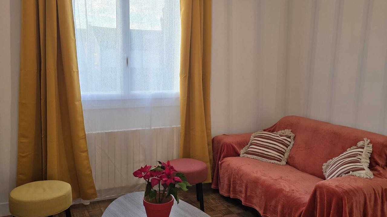 Photo of Livingroom in Saint-Thibault-des-Vignes