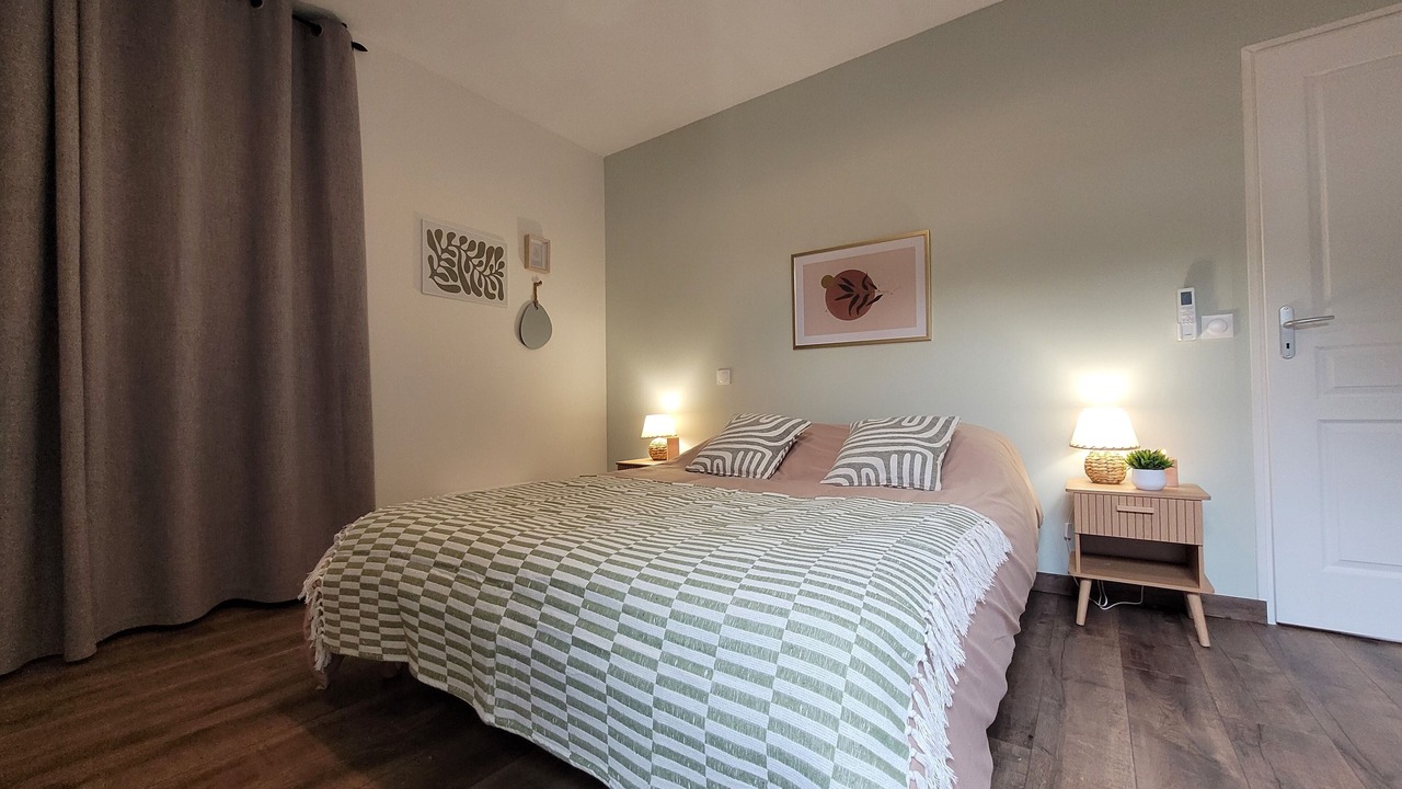Photo of Bedroom in Millencourt-en-Ponthieu