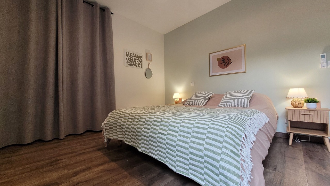 Photo of Bedroom in Millencourt-en-Ponthieu