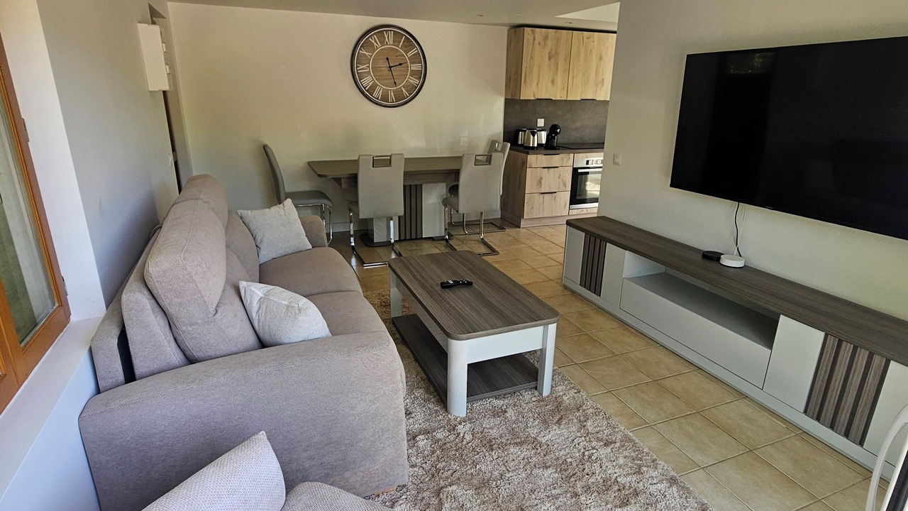 Photo of Livingroom in Breancon