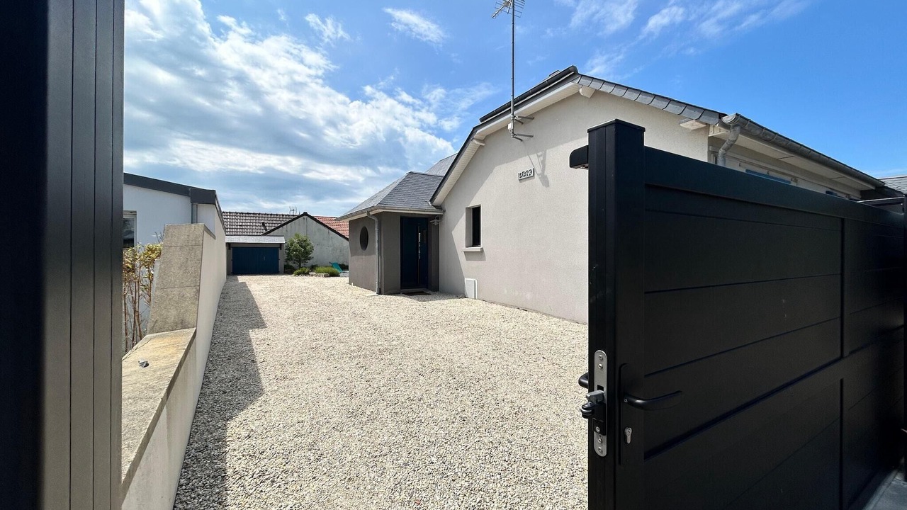 Photo of Outdoor in Saint-Martin de Brehal