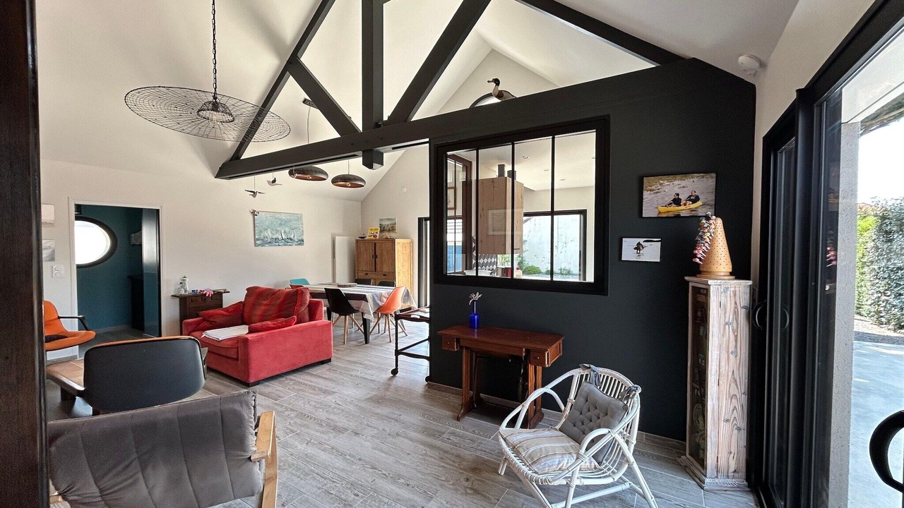 Photo of Livingroom in Saint-Martin de Brehal