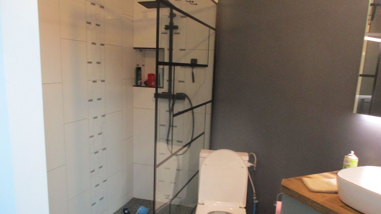 Photo of Bathroom in Hesmond