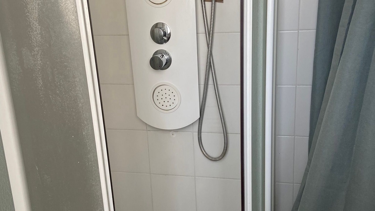 Photo of Bathroom in Montparnasse