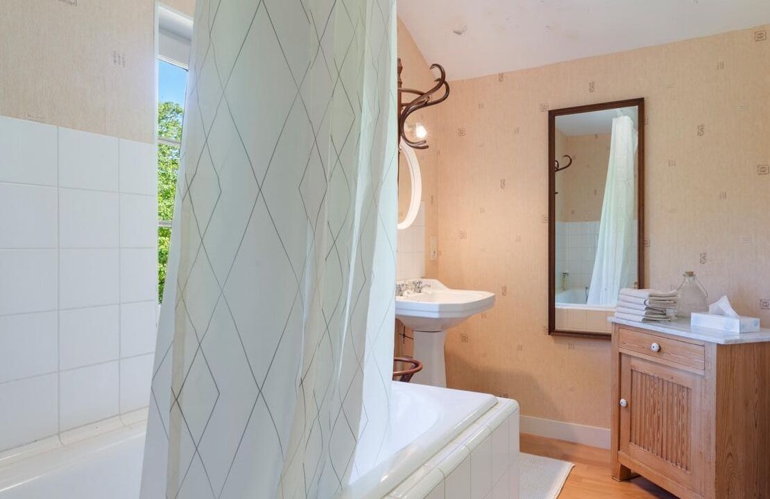 Photo of Bathroom in Gueures