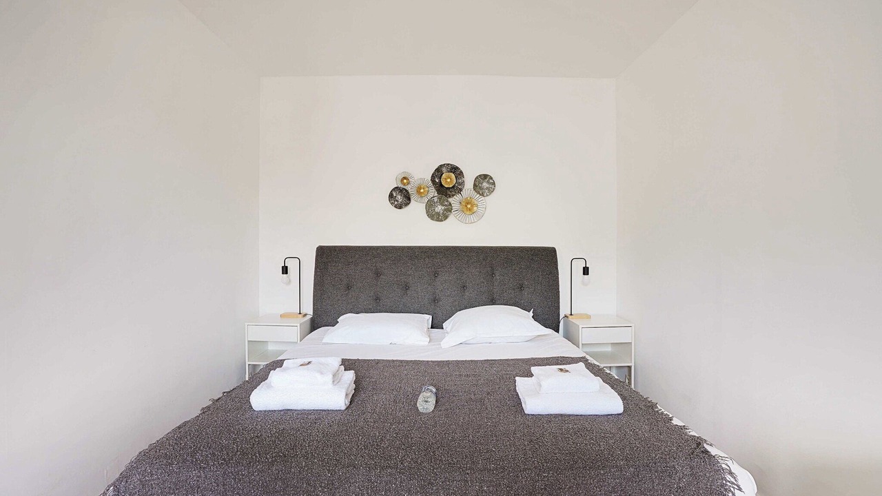 Photo of Bedroom in Saint-Ouen