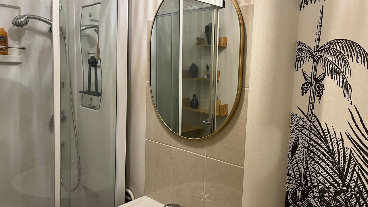 Photo of Bathroom in Downtown Le Havre