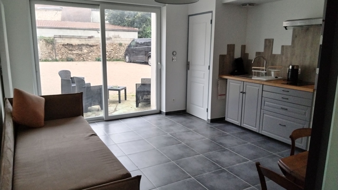 Photo of Livingroom in Saints