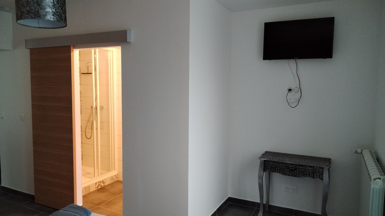 Photo of Bedroom in Saints