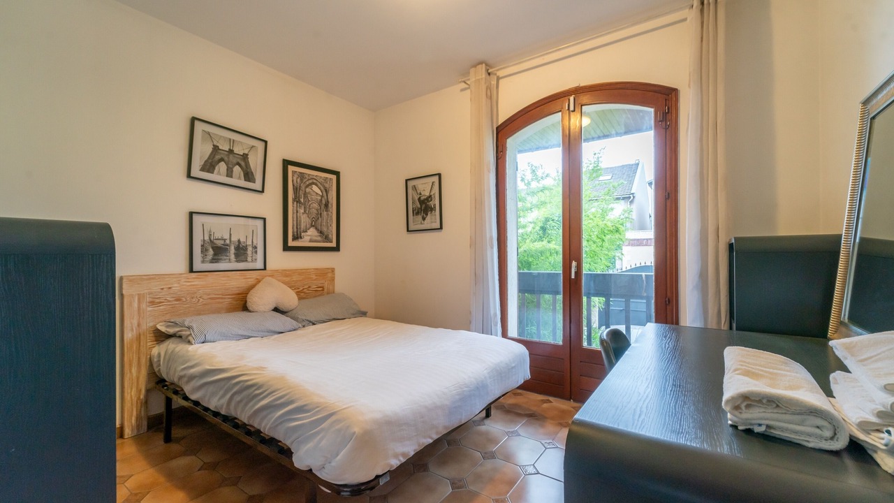 Photo of Bedroom in La Courneuve