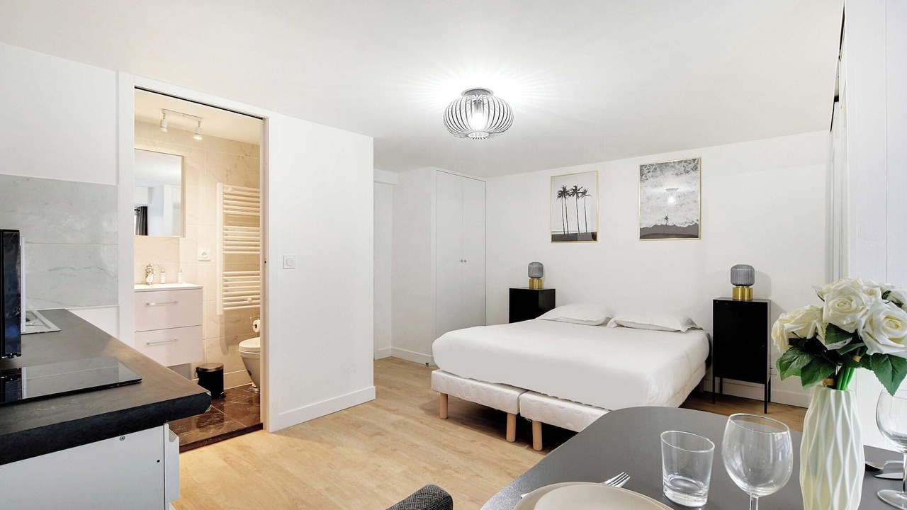 Photo of Bedroom in Quartier du Faubourg-Montmartre