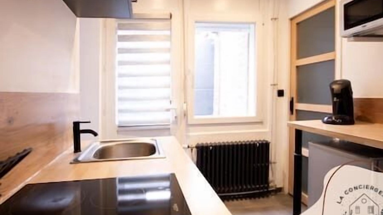 Photo of Kitchen in Lens