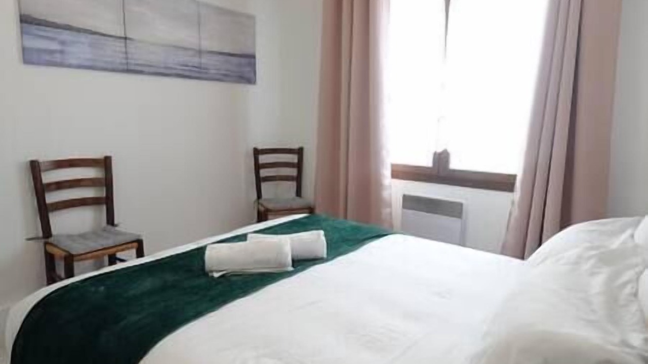 Photo of Bedroom in Carvin