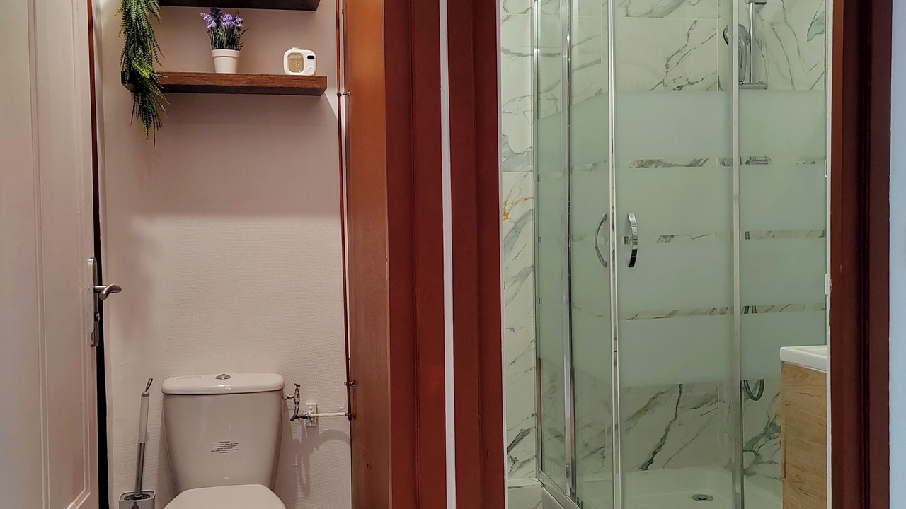 Photo of Bathroom in Creil