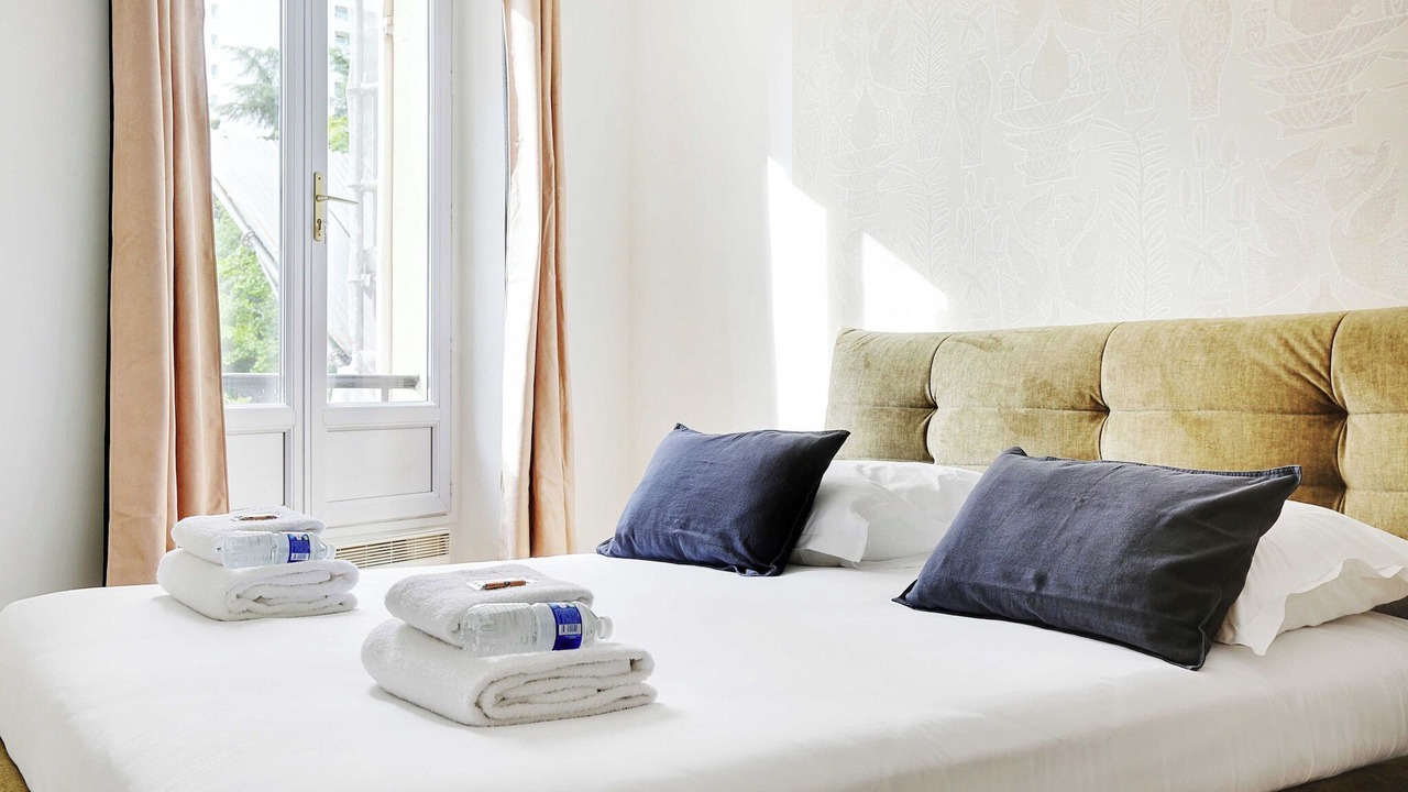 Photo of Bedroom in Levallois-Perret
