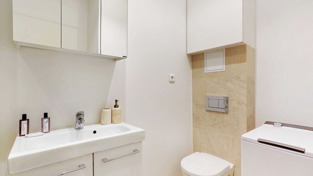 Photo of Bathroom in Levallois-Perret