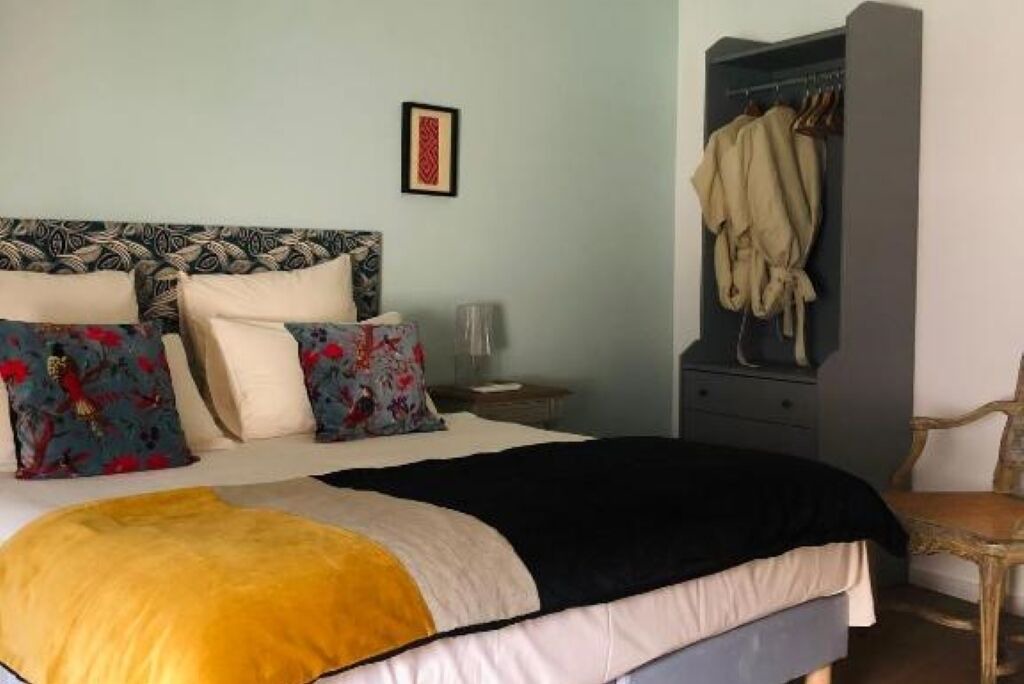 Photo of Bedroom in Meursault
