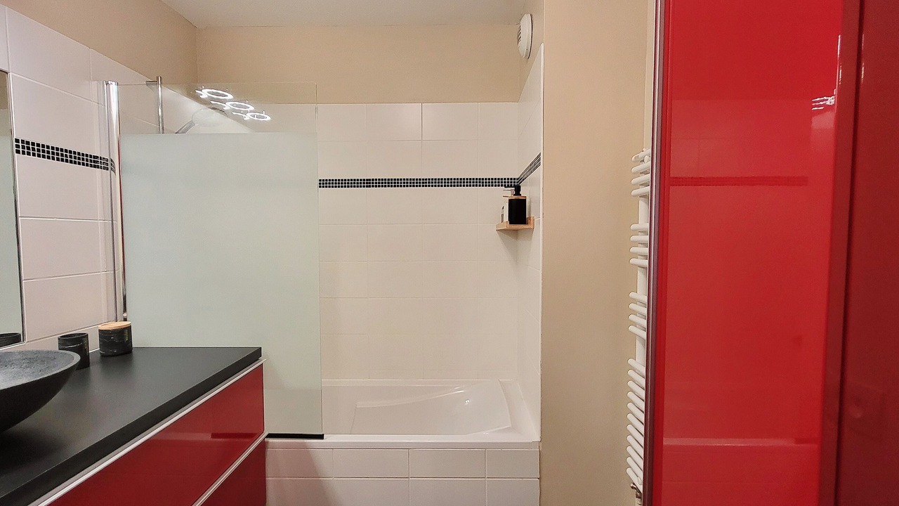 Photo of Bathroom in Lille Centre Ville