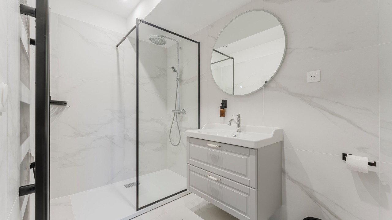 Photo of Bathroom in Picquigny