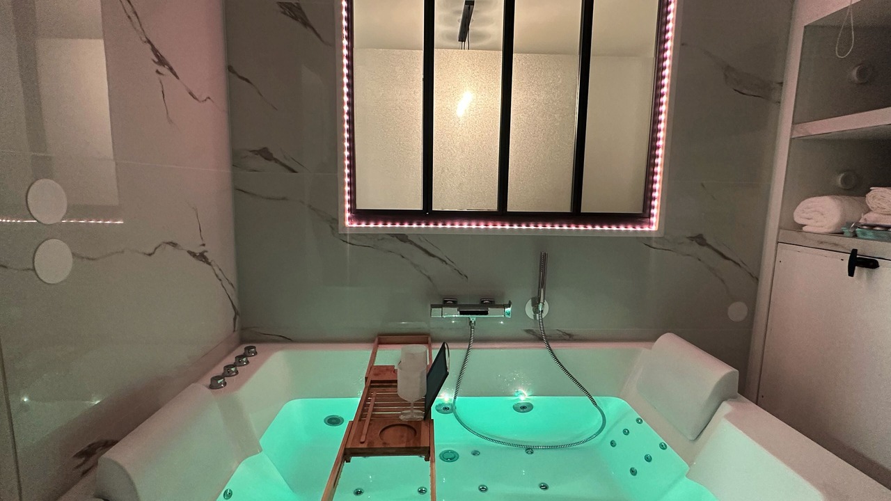 Photo of Bathroom in Presles
