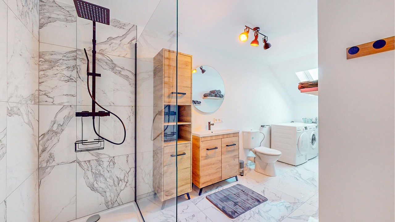 Photo of Bathroom in Charnois