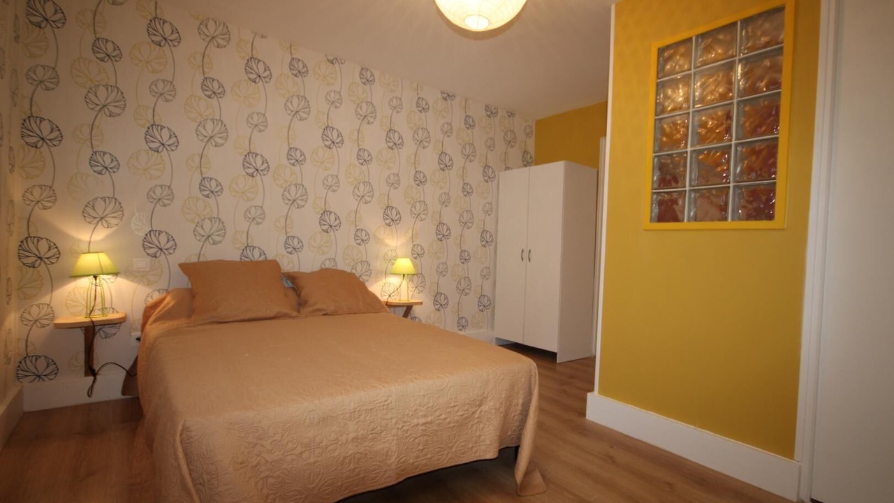 Photo of Bedroom in Anost