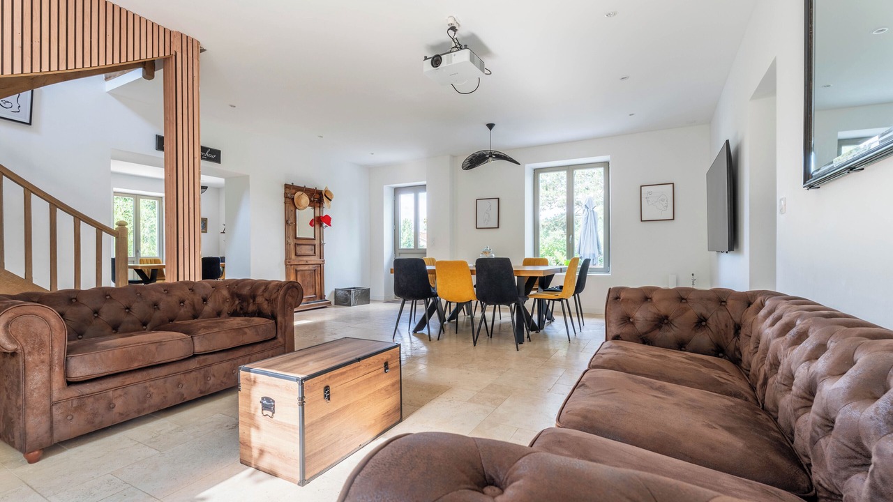 Photo of Livingroom in Dardilly