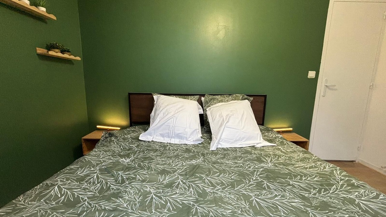 Photo of Bedroom in Droisy