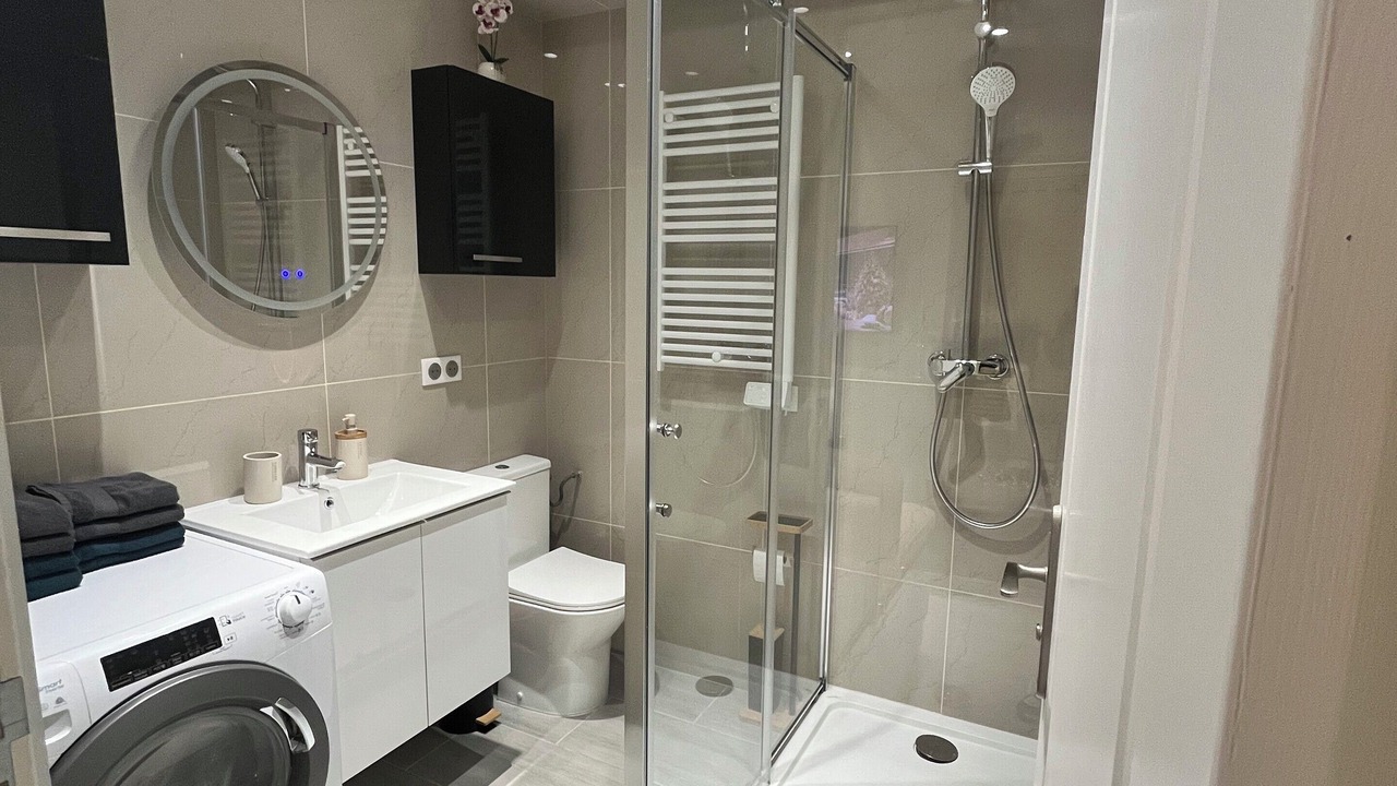 Photo of Bathroom in Gonesse