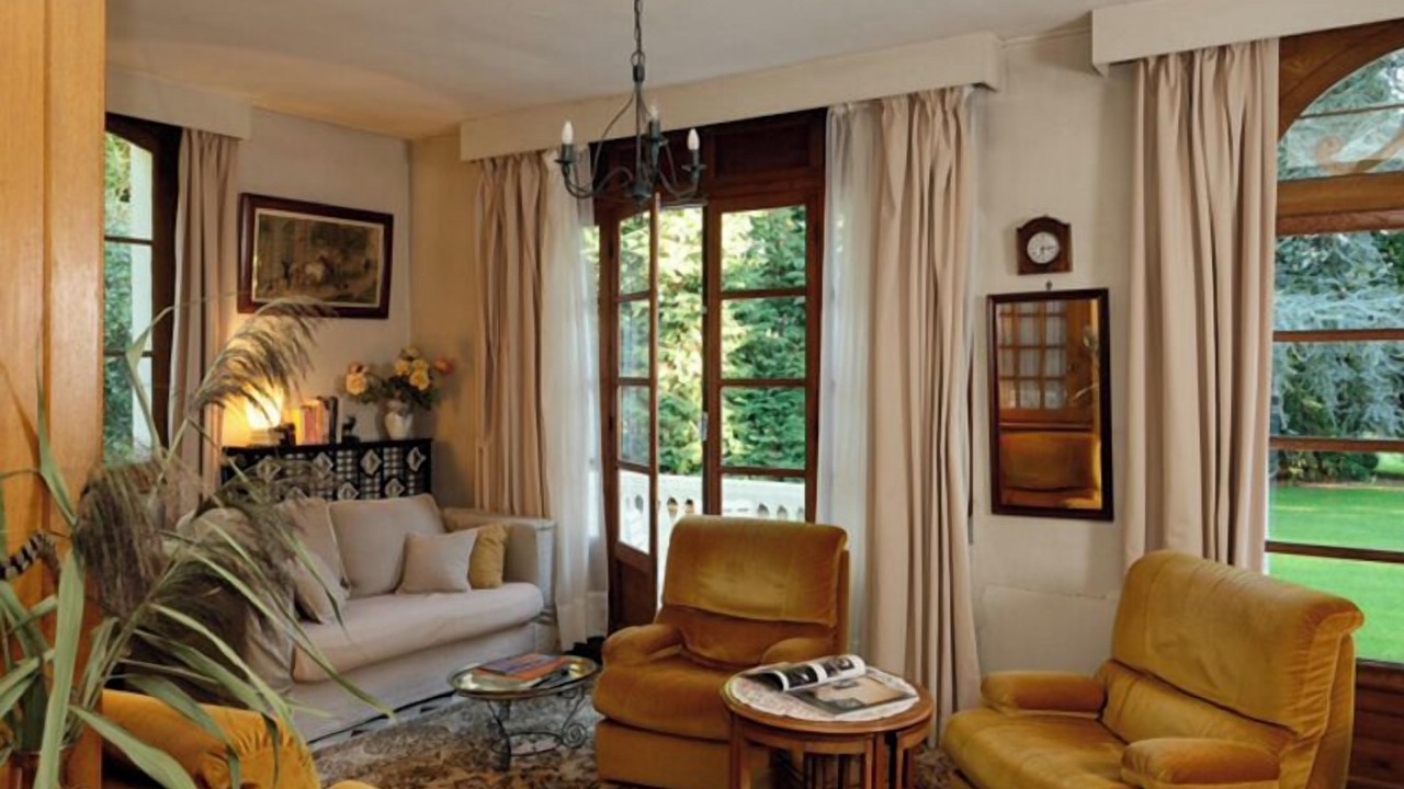 Photo of Livingroom in Touffreville-la-Corbeline
