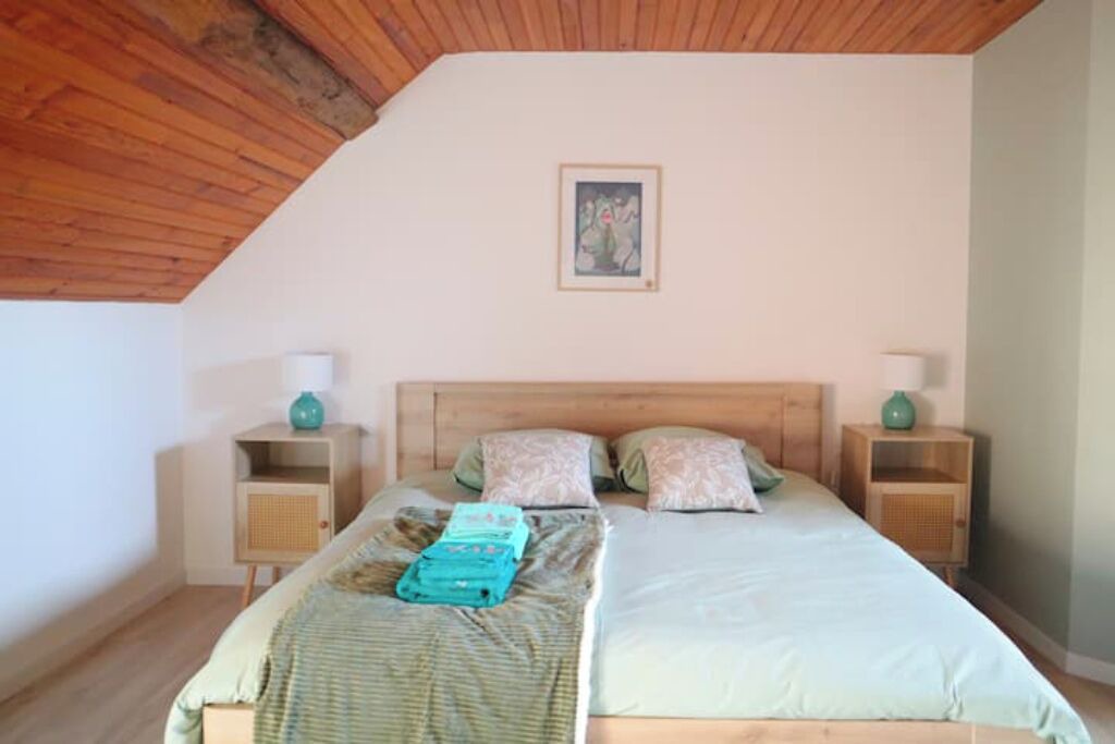 Photo of Bedroom in Meauce
