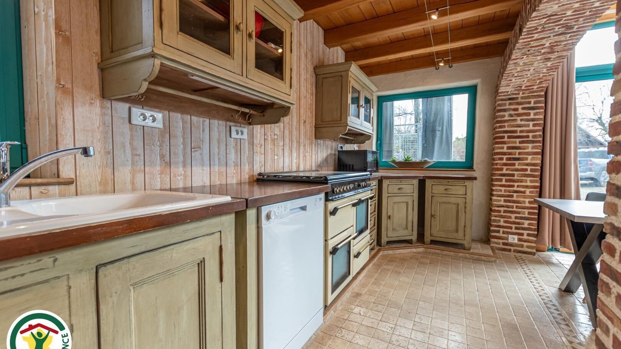 Photo of Kitchen in Leuvrigny