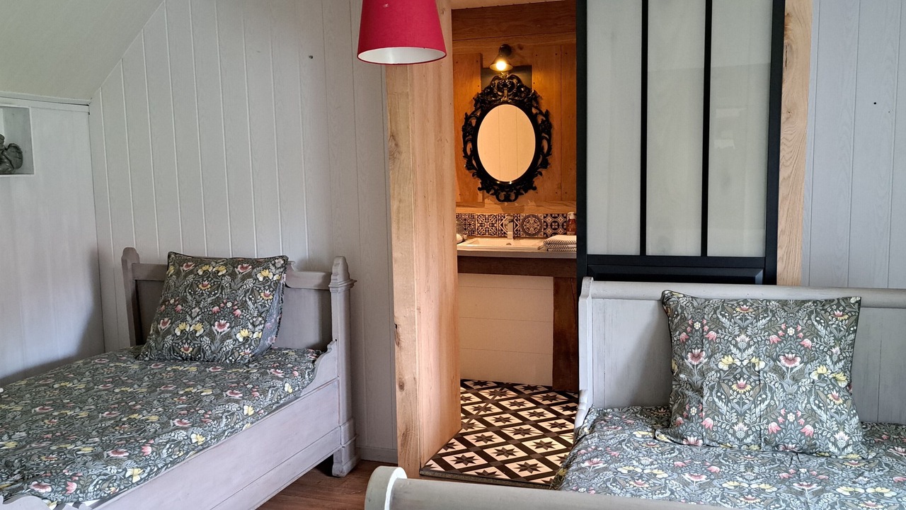 Photo of Bedroom in Carly