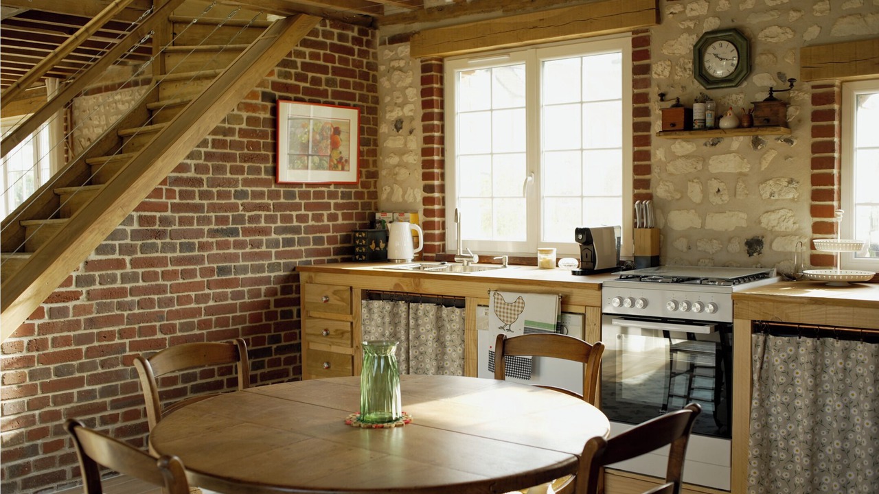 Photo of Kitchen in Poses