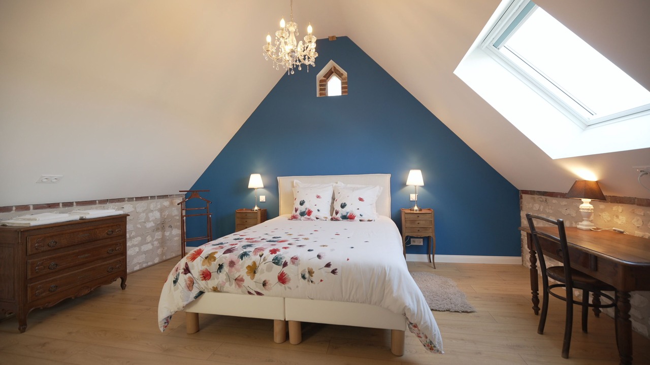 Photo of Bedroom in Poses