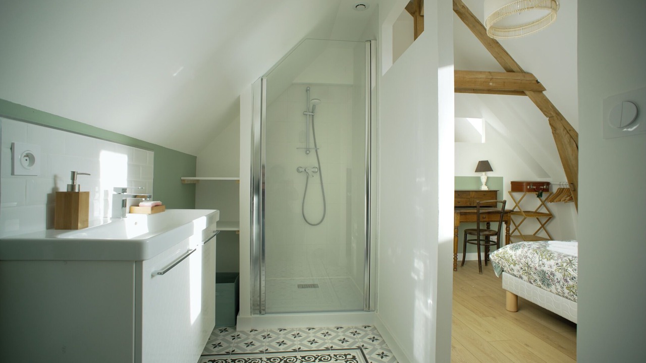 Photo of Bedroom in Poses