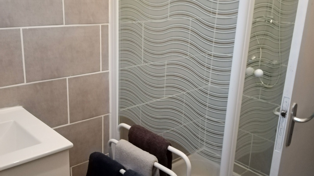 Photo of Bathroom in Vieilles-Maisons-sur-Joudry