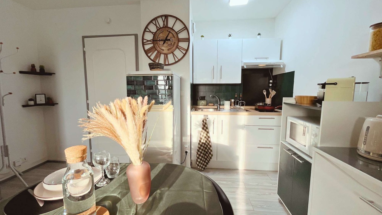 Photo of Kitchen in Margny-les-Compiegne