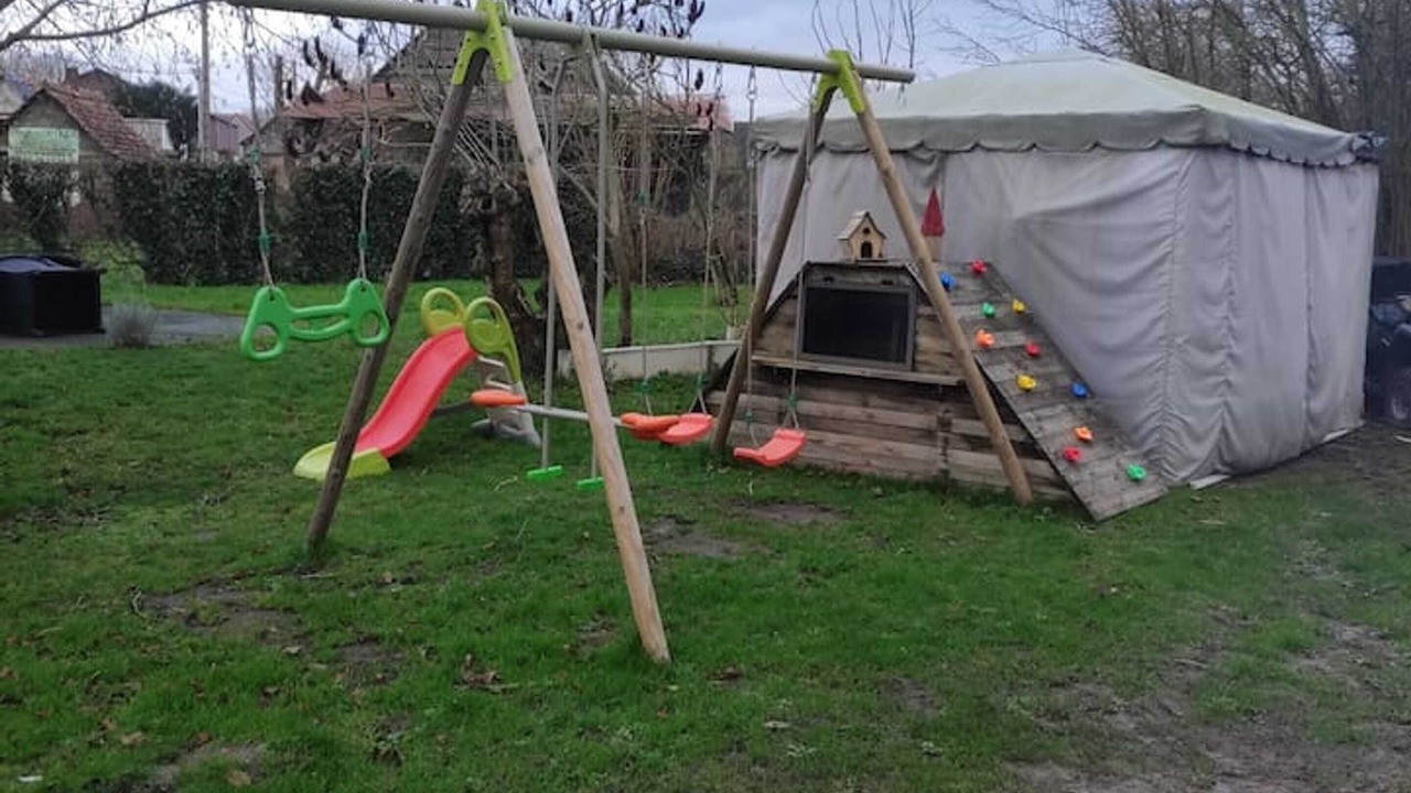 Photo of Outdoor in Vaux-Marquenneville
