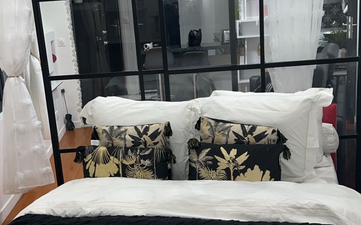 Photo of Bedroom in Petit-Colombes