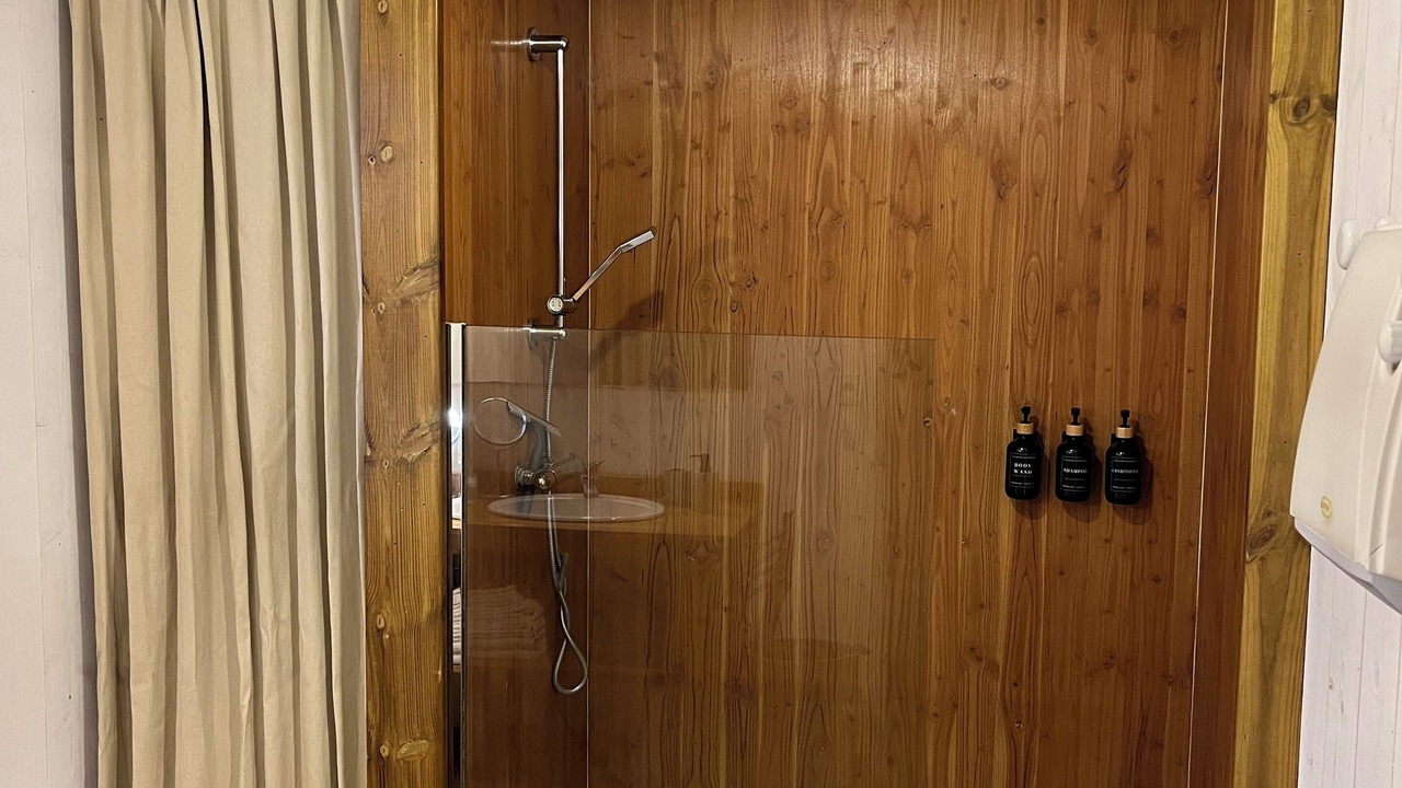 Photo of Bathroom in Salives