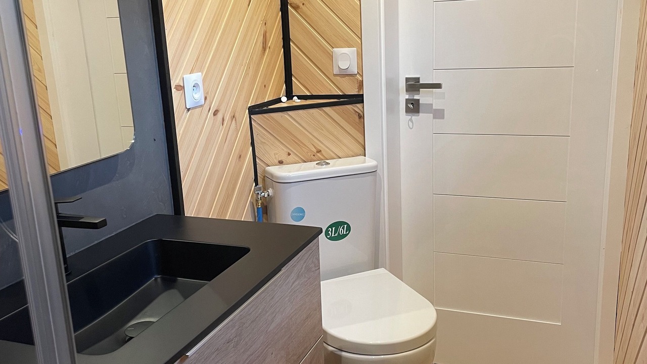 Photo of Bathroom in Penly