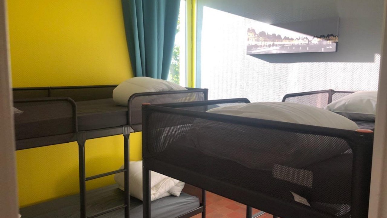 Photo of Bedroom in Signy-lAbbaye