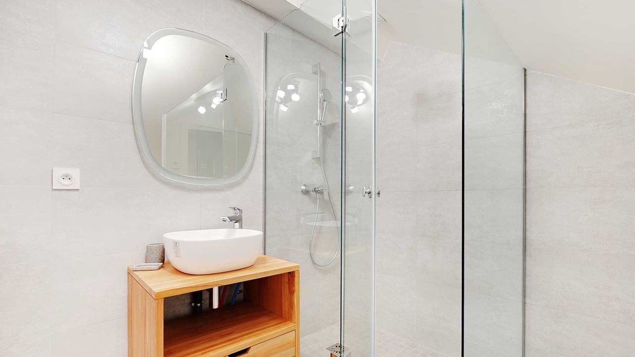 Photo of Bathroom in Montparnasse