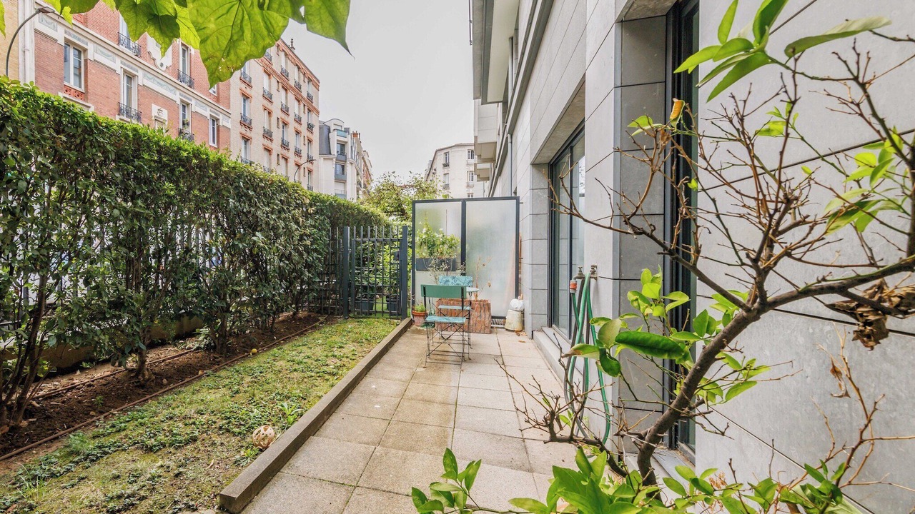 Photo of Outdoor in Clichy