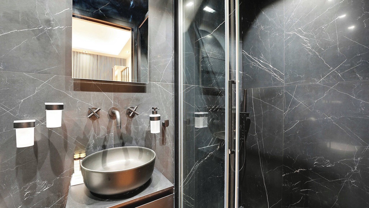 Photo of Bathroom in 7th Arrondissement