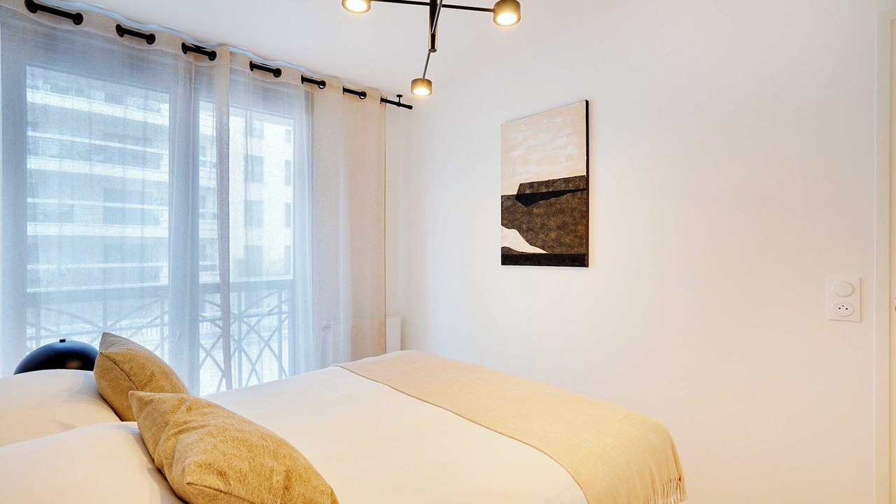 Photo of Bedroom in Levallois-Perret