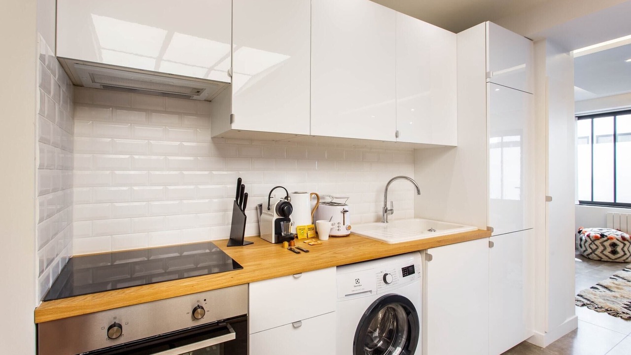 Photo of Kitchen in Quartier Saint-Ambroise