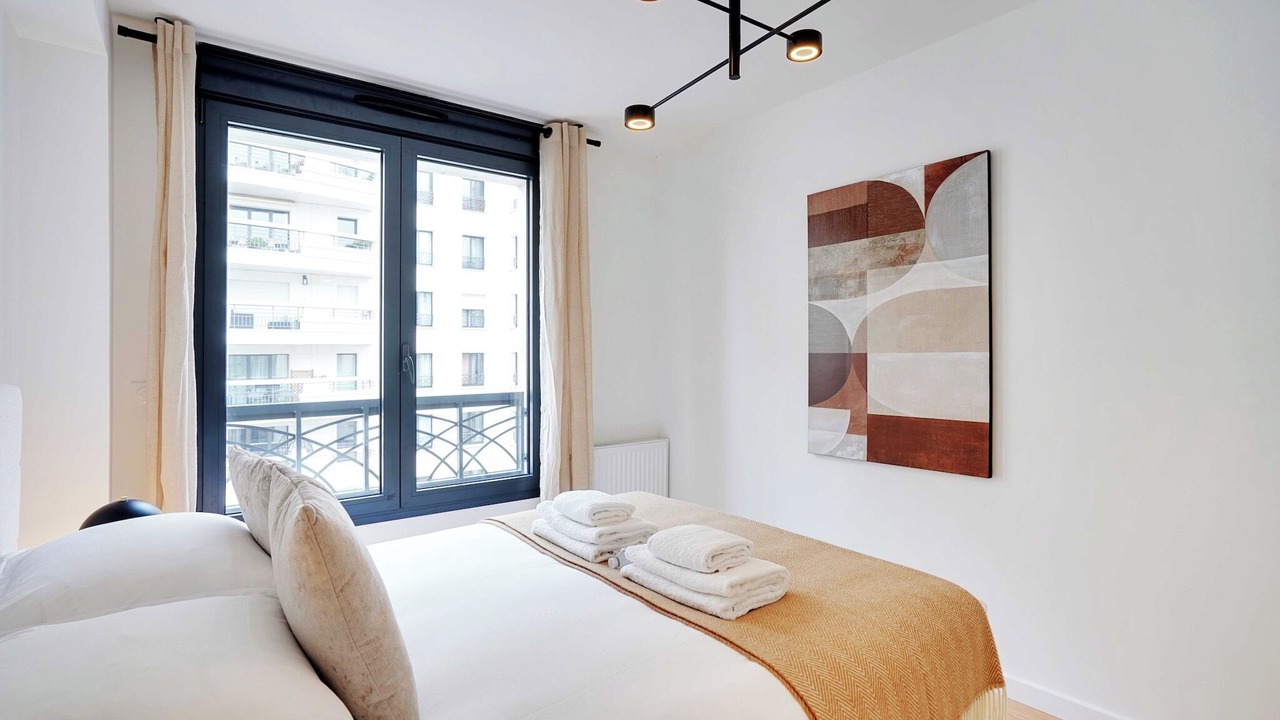 Photo of Bedroom in Levallois-Perret