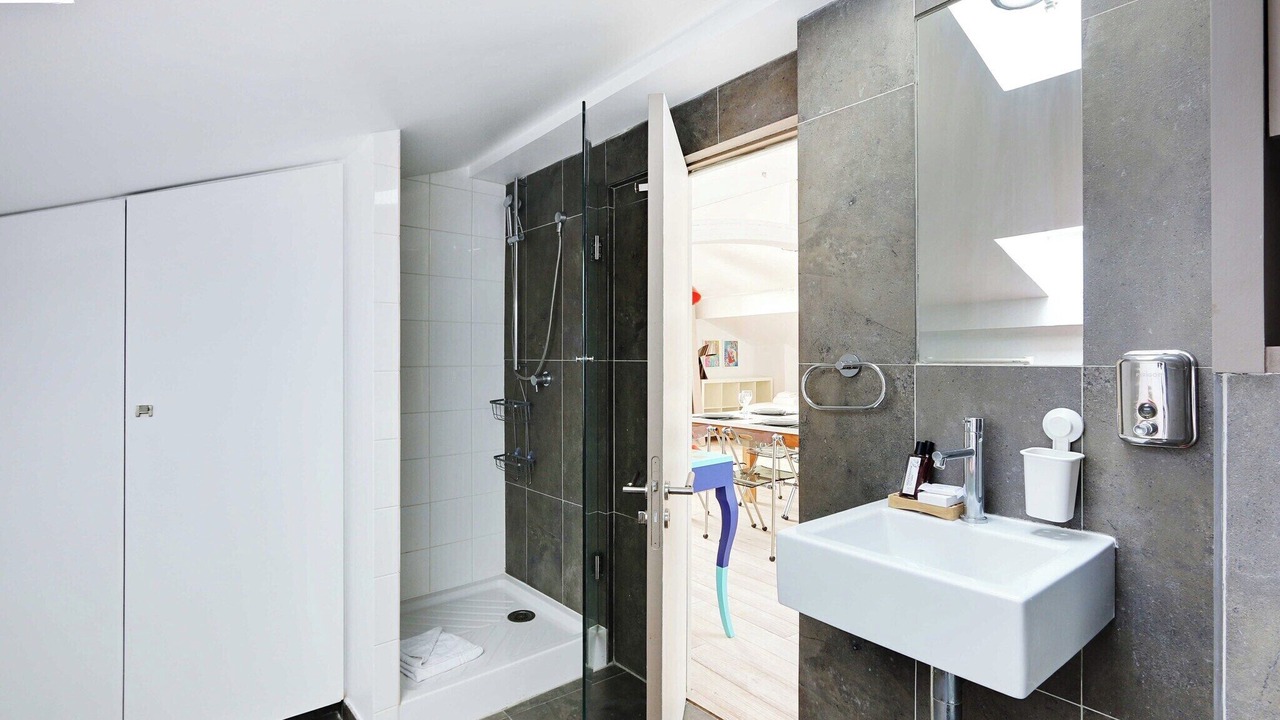 Photo of Bathroom in Porte-Saint-Martin
